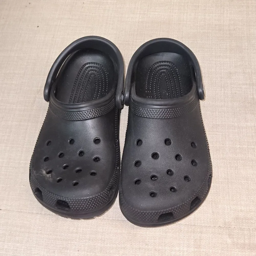 Crocs Classic Clogs Black Men Slip On Water Shoes Men's 4 / Women's 6